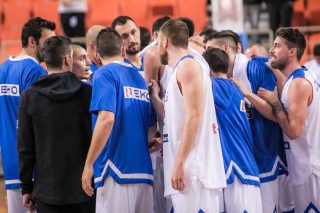 Στο γκρουπ των ισχυρών